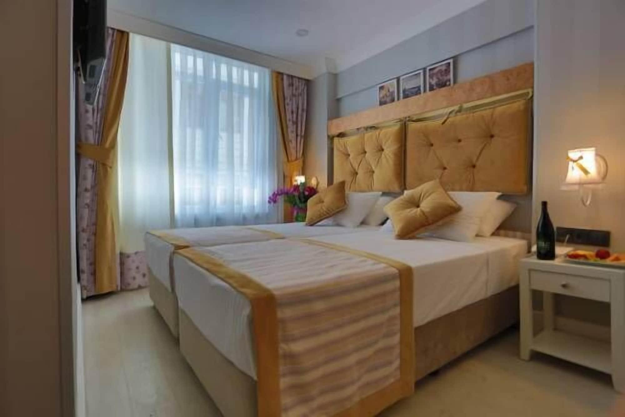 Just Inn Hotel Istanbul Bagian luar foto