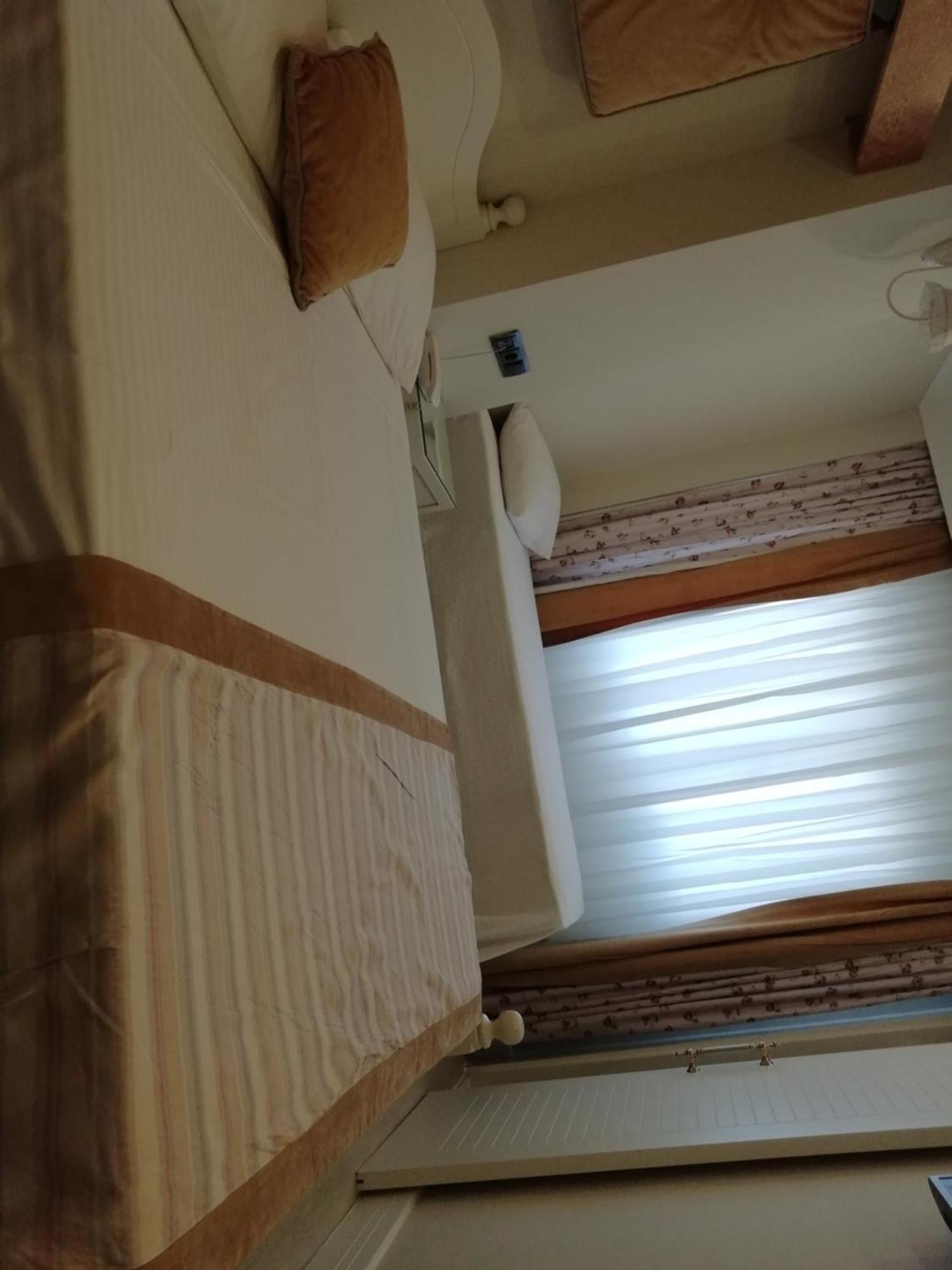 Just Inn Hotel Istanbul Bagian luar foto